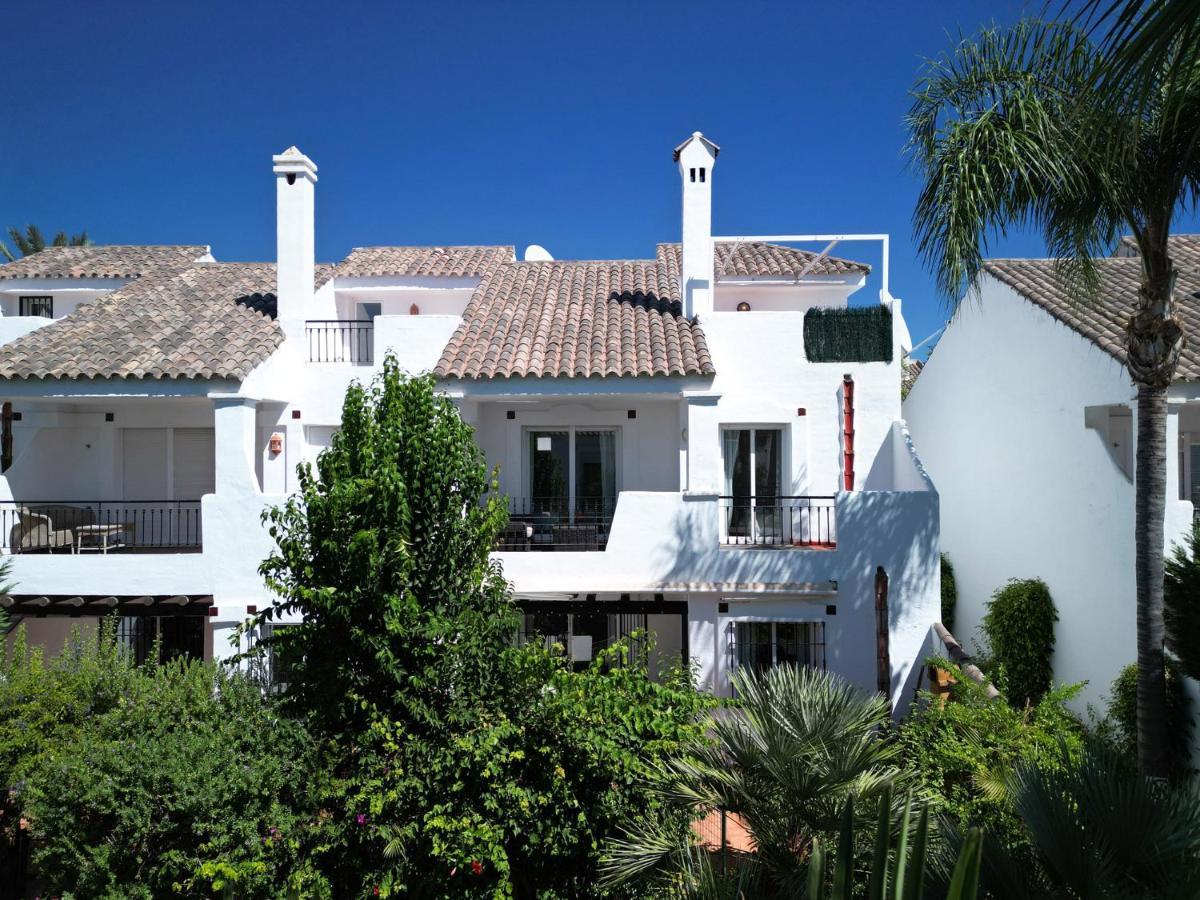 Appartement Unique Townhouse In Front Of Puerto Banus à Marbellac Extérieur photo